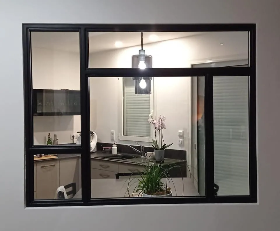 Mobilier métallique à Thiers - Verrière en acier thermolaqué | AL Métallerie