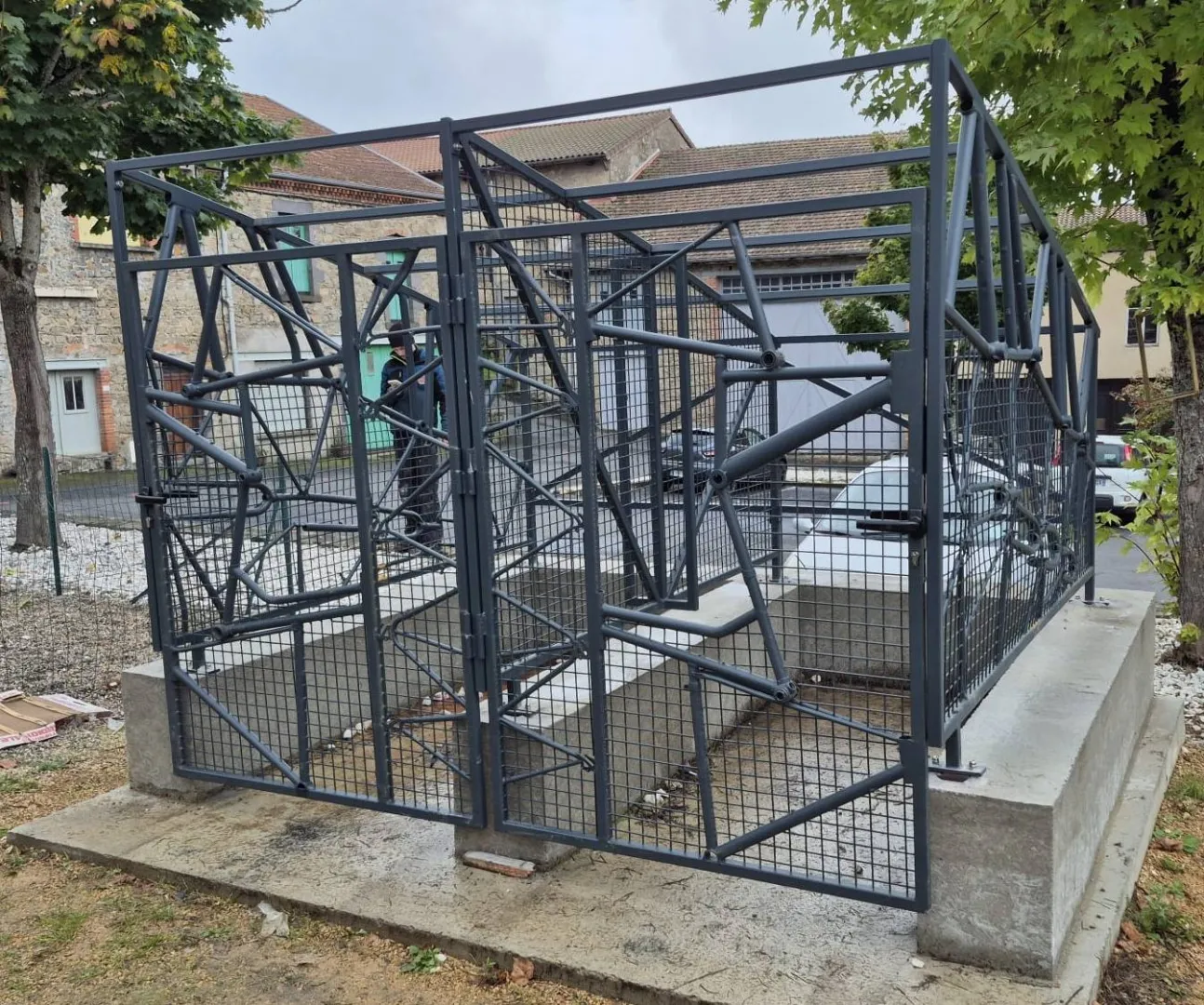 Box à vélos.